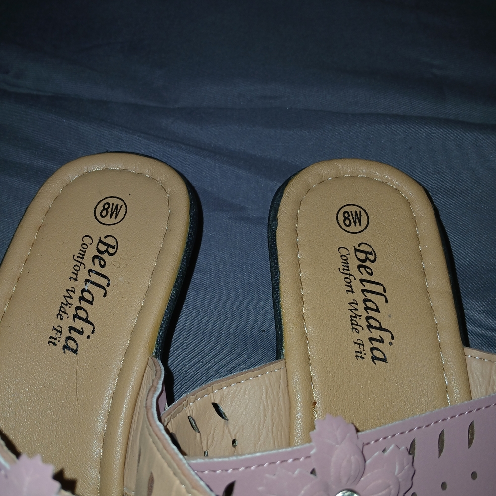 Floral Wedges - Picture 3 of 6